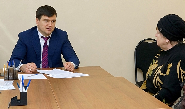 Как депутат облДумы Алексей Чернов провел прием граждан