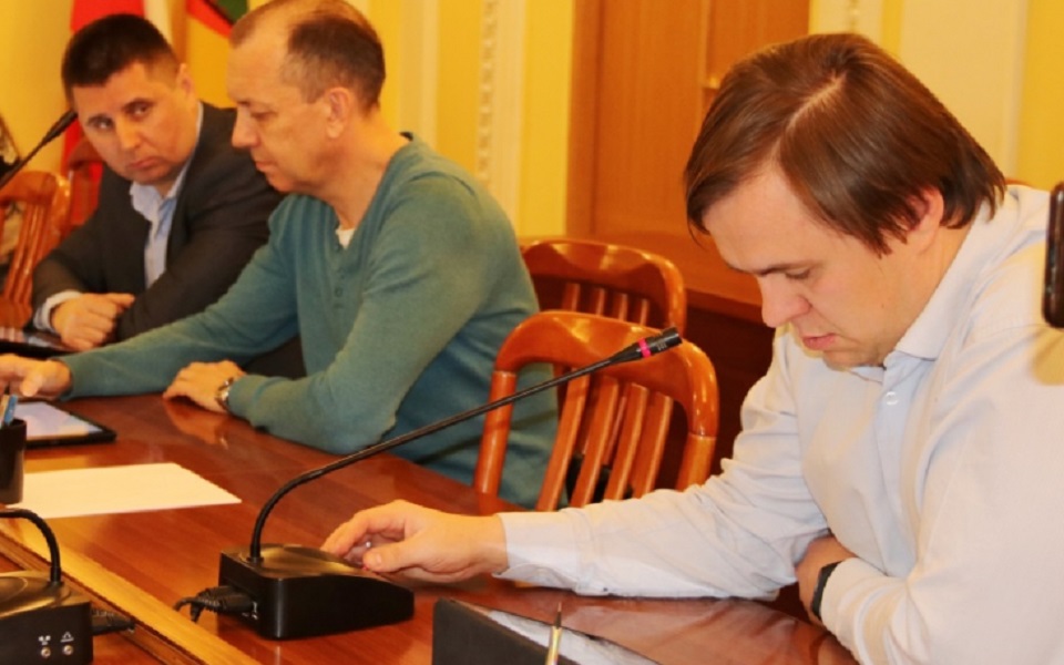 Рязгордума рассмотрит вопрос о нарушении Алексеем Захаровым из КПРФ депутатской этики