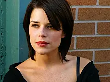 Нив Кэмпбелл займется спасением людей в новом сериале «Авалон»