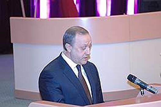 Дорогам дали девять лет