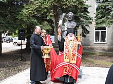 В Бугуруслане открыли бюст государственному деятелю Николаю Сизинцеву