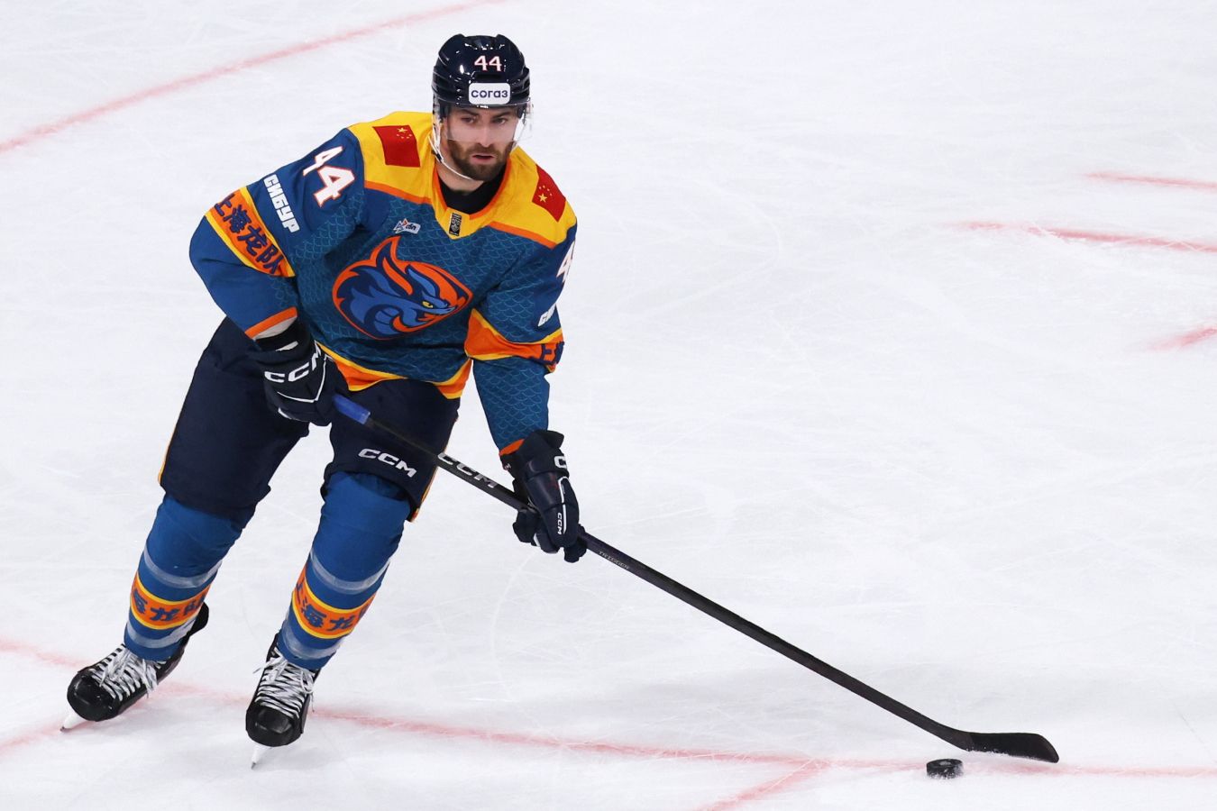 «Никогда не пробовал ничего подобного». Защитник «Шанхая» выделил блюдо русской кухни