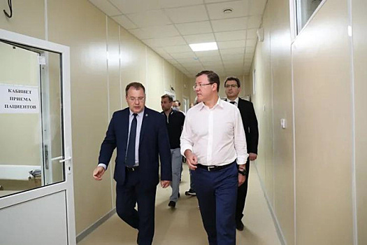 Дмитрий Азаров проверил ход строительства нового ковид-госпиталя в Самаре
