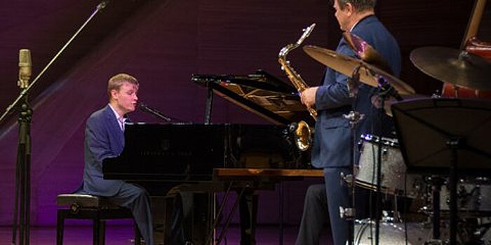 Пианист Олег Аккуратов сыграет классику и джаз в Большом зале консерватории