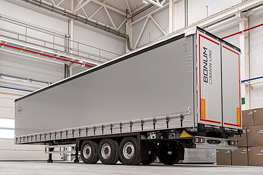 Донское предприятие запустило обновленную линию тентованных полуприцепов