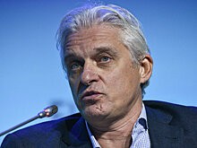 Тинькову пересадили костный мозг