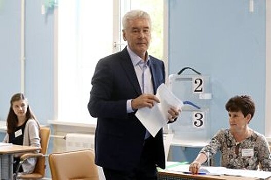 Корреспондент "РГ" выбрал губернатора Волгоградской области в центре Москвы