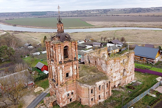 В Калужской области начали консервировать разрушающийся Успенский собор