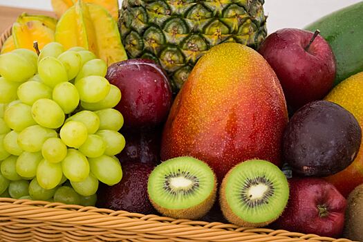Какие фрукты можно есть с кожурой и семечками