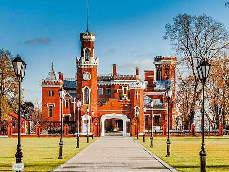 Рядом с дворцом Ольденбургских появился тротуар