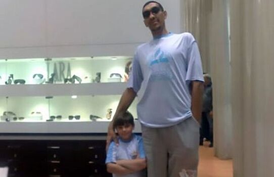 Самая странная причина не давать права: вы слишком высокий