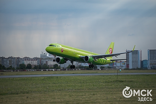 Авиарейс в Москву задерживается больше суток после возвращения самолёта в Омск