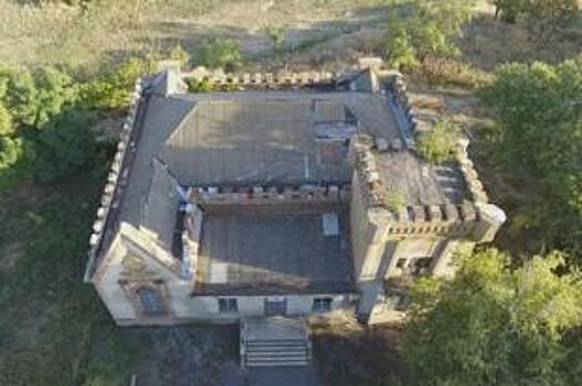 Замок под Ростовом. Что туристу посмотреть в Неклиновском районе?