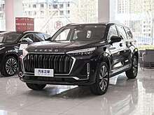 В Китае начались продажи Exeed VX с тремя экранами в салоне