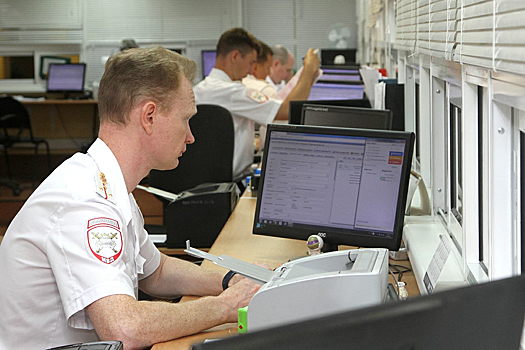 В Донецкой Народной Республике сотрудники полиции приняли более 57 тысяч заявлений на регистрацию транспорта и выдачу водительских удостоверений