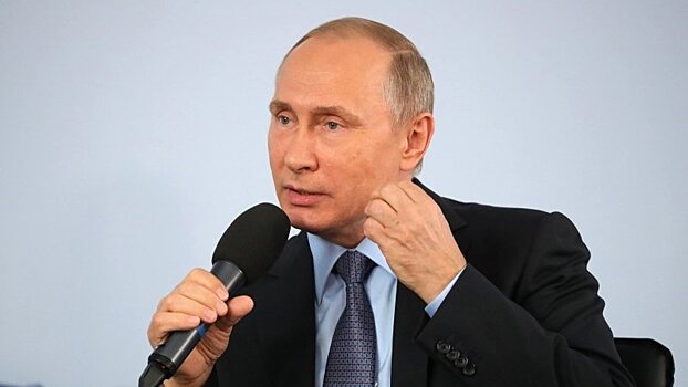 Путин пообещал помочь с решением жилищного вопроса артистов Мариинского театра