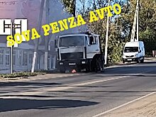 В Бессоновке на дороге загорелся грузовой автомобиль