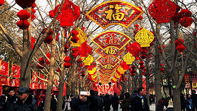 Китайцы за праздники потратили втрое больше, чем киприоты заработали за год