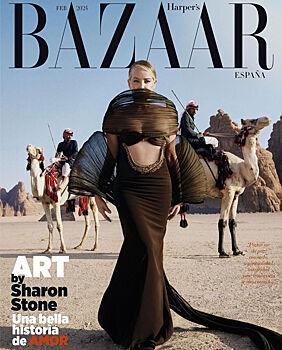 Великолепна: 65- летняя Шэрон Стоун снялась для обложки журнала