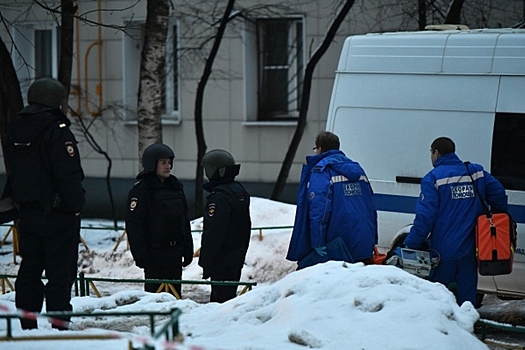 Полицейские спасли пожилую пару из горящего дома в Дмитрове