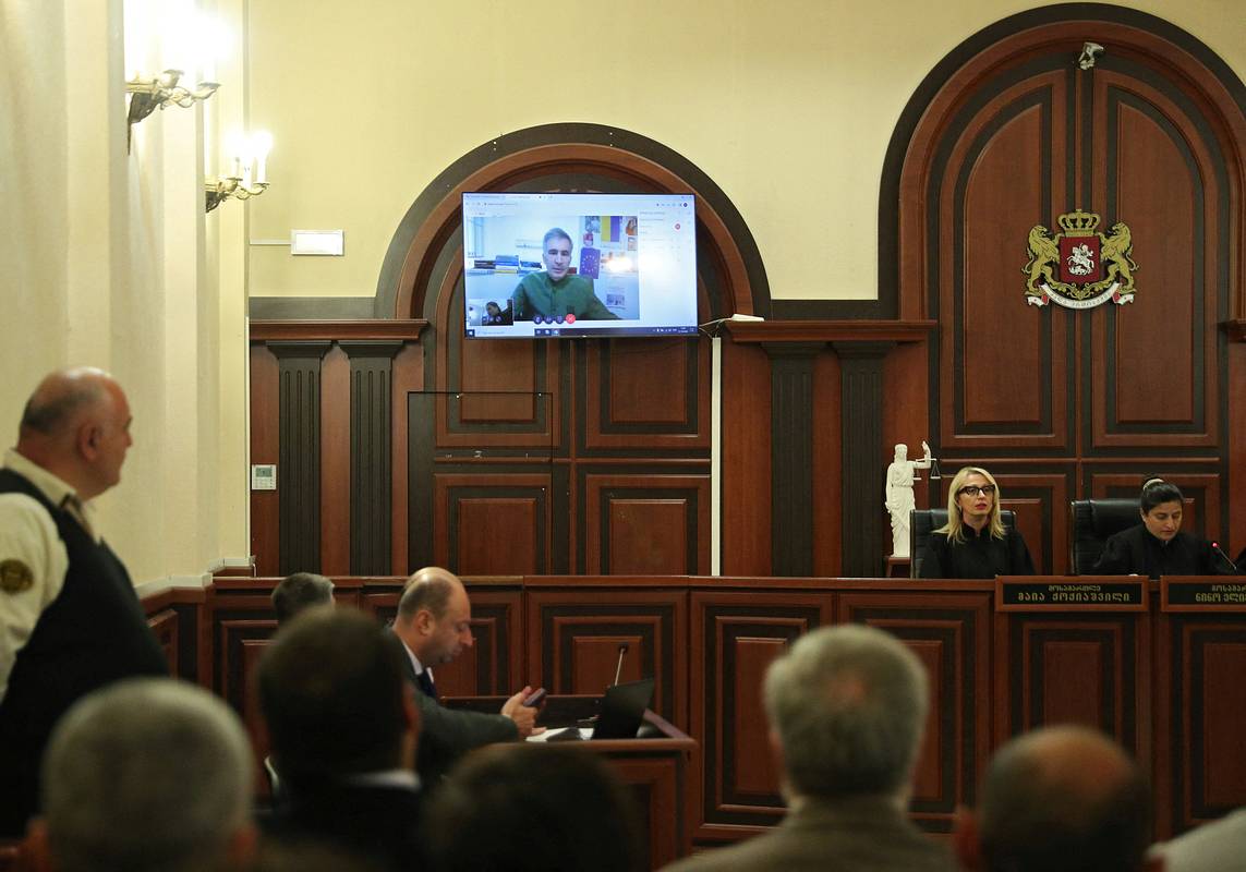 Президент Грузии захотела помиловать Саакашвили