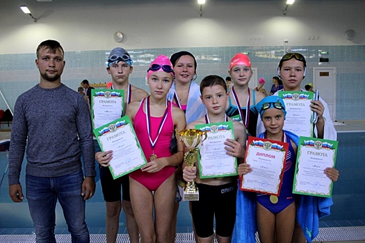 Команда Крюково заняла первое место в окружных соревнованиях по плаванию