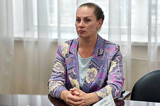 Российская «Барби-чиновница» уволилась с «золотым парашютом»