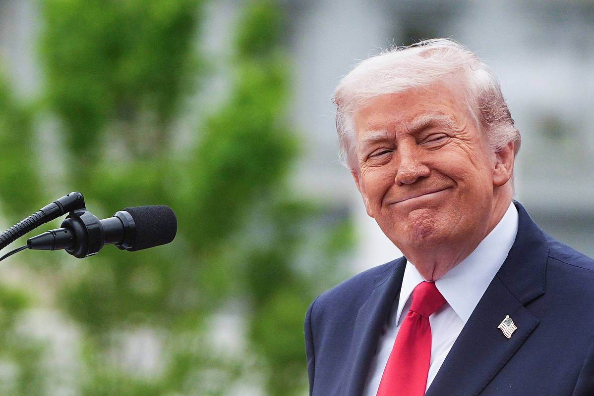 Трамп вновь побил исторический антирекорд