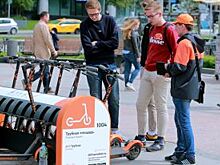 В Калининграде иномарка сбила школьника на электросамокате