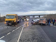 Два человека пострадали в ДТП с эвакуатором в Ростовской области