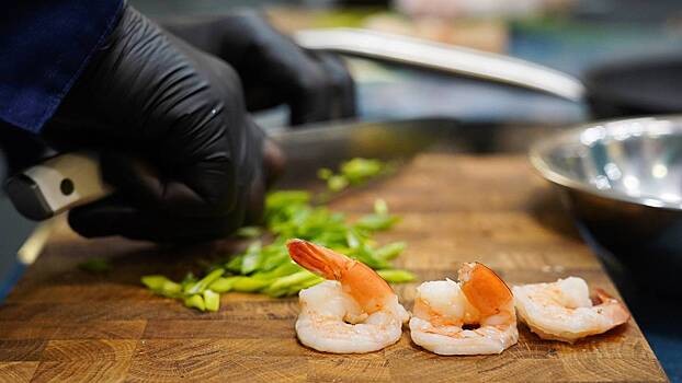 Столичный шеф-повар с 22-летним стажем уехал в зону СВО, чтобы кормить военных