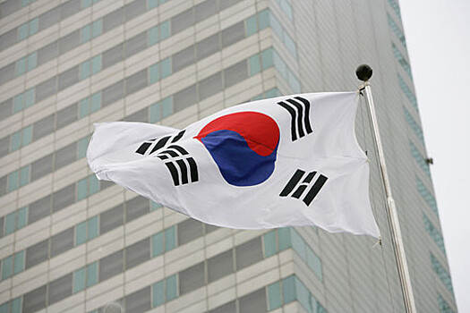 Южная Корея признала первую смерть после прививки от COVID