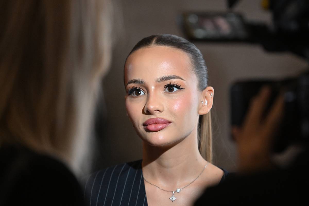 На машинах Вали Карнавал накопилось штрафов почти на 300 тысяч рублей: эксклюзив Super