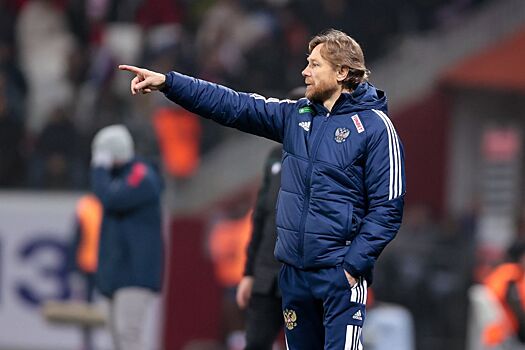 Дьяков: с Карпиным должны продлить контракт, пусть работает в сборной России дальше