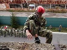 На базе ОМОН «Финист» в Курске проходит кадетский триатлон «Юный спецназовец