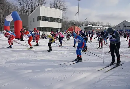 От 9 до 70 лет и старше: лыжная гонка на призы "Волжской коммуны" объединила участников всех возрастов