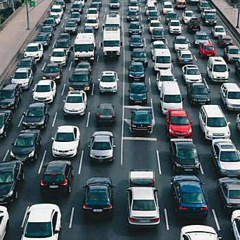 Движение по Крымскому мосту перекрыли