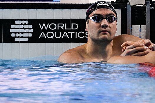 Климент Колесников в стиле Егора Крида поделился настроем на 50 м на спине на ЧМ-2025