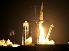 Crew Dragon c астронавтами выведен на орбиту