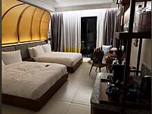 Звезда «Уральских пельменей» не может вернуться домой с Сейшел