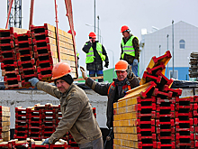 На стройках Москвы не хватает 50-70 тысяч человек