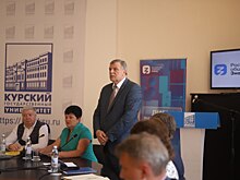 Лекторы поддержали ректора