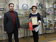 Портрет педагога из школы № 1532 украсит Доску Почета ЮЗАО