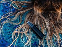 Российский врач назвал причины выпадения волос в холодное время года