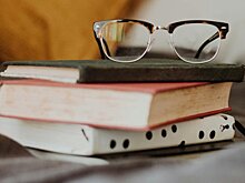 "Седьмой" Лукьяненко возглавил рейтинг самых популярных книг лета в Татарстане