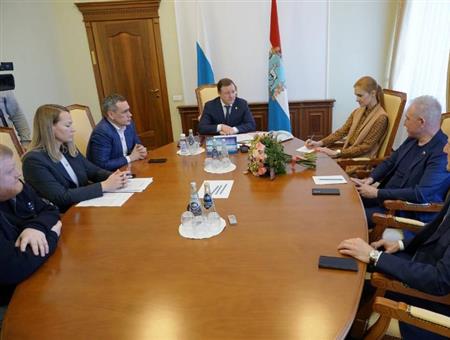 Дмитрий Азаров с депутатами Госдумы обсудил опыт Самарской области по поддержке местных производителей