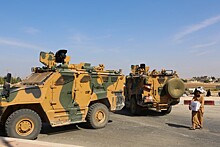 Турция стягивает военную технику к границе с Сирией