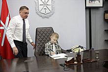 Дюмин уступил губернаторское кресло семилетнему туляку
