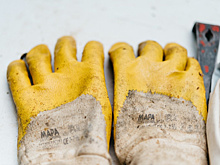 В подъезде дома на Малой Остроумовской стерли хулиганские граффити