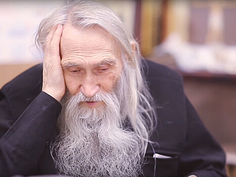 Самый модный старец. Песков рассказал о нескольких встречах Путина с духовником патриарха
